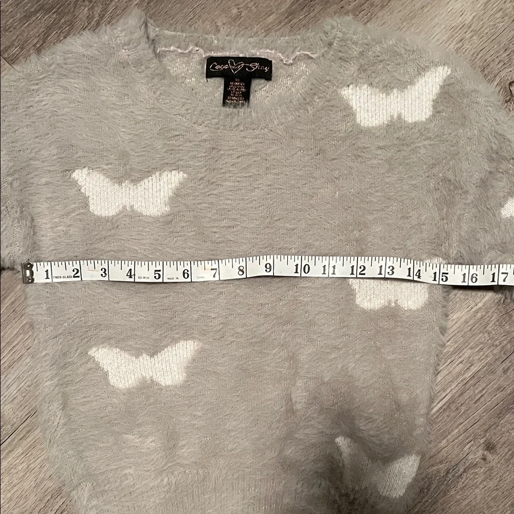 Super soft Women's Gray Sweater with White Butterflies